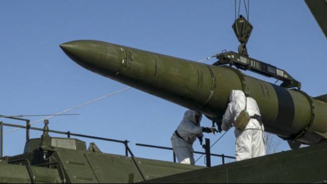 rusia akan gelar latihan militer dengan senjata nuklir taktis