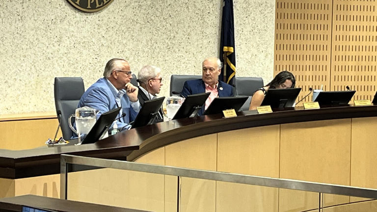 Mount Pleasant committees agree to bring cruise ship and disembarkation issue to council
