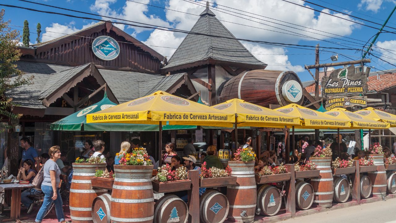 <p>Famous for its Oktoberfest celebrations, Villa General Belgrano exudes Bavarian charm with its Alpine-style buildings, beer gardens, and traditional festivals. The town’s annual beer festival transforms its streets into a lively carnival of music and dancing, drawing beer enthusiasts and revelers from far and wide.</p>