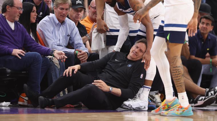 what happened to chris finch? timberwolves coach stuck behind the bench after serious knee injury
