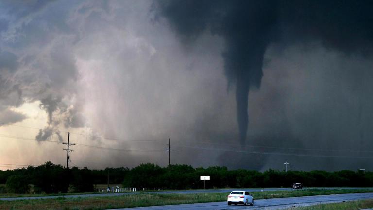 Tornado forecast: NOAA issues 'high risk' alert for intense, long-track tornadoes
