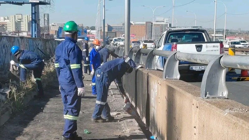city of joburg fixing damaged electricity infrastructure after m1 fire