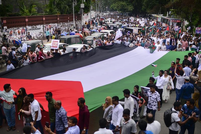 activists in bangladesh march through universities to demand end to israel-hamas war