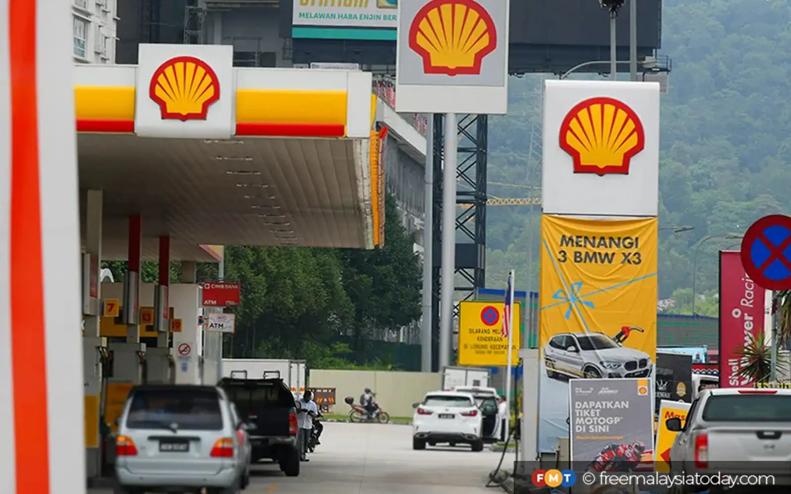 shell in talks with saudi aramco to sell petrol stations in malaysia