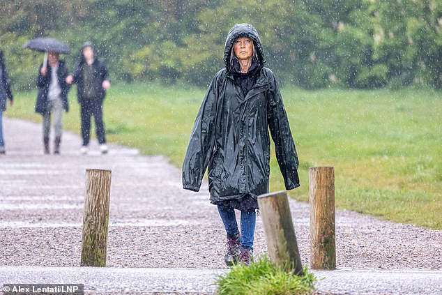 met office issues nine-hour thunderstorm alert on bank holiday monday