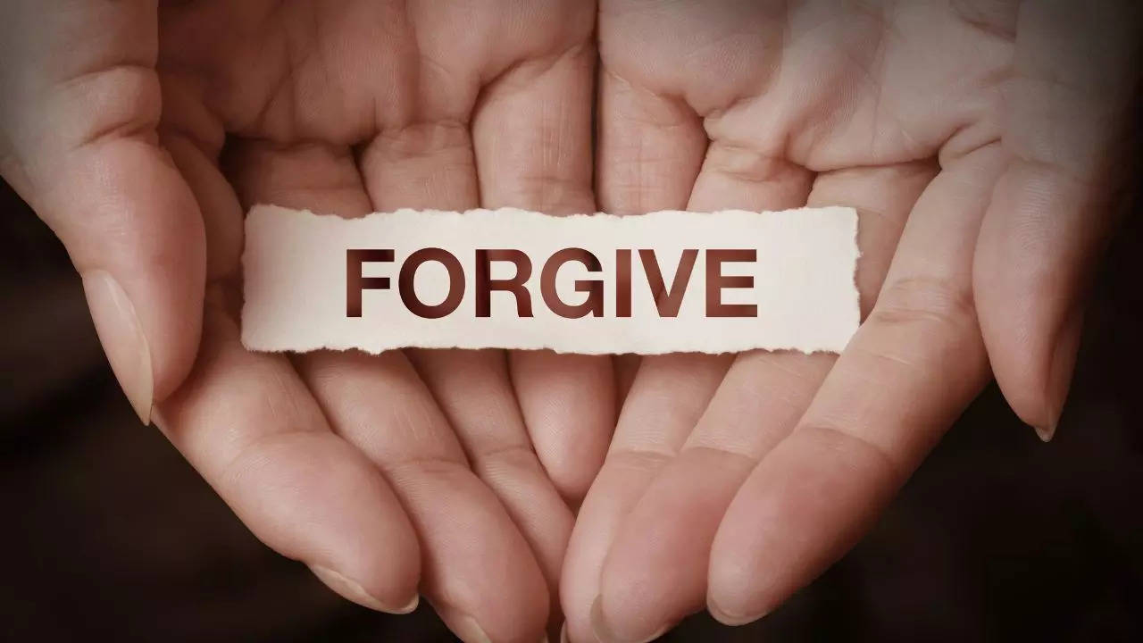the healing power of forgiveness: spiritual practices for letting go and moving forward