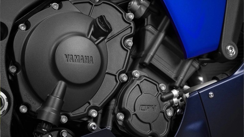 all about the 2024 yamaha yzf-r1 motorcycle