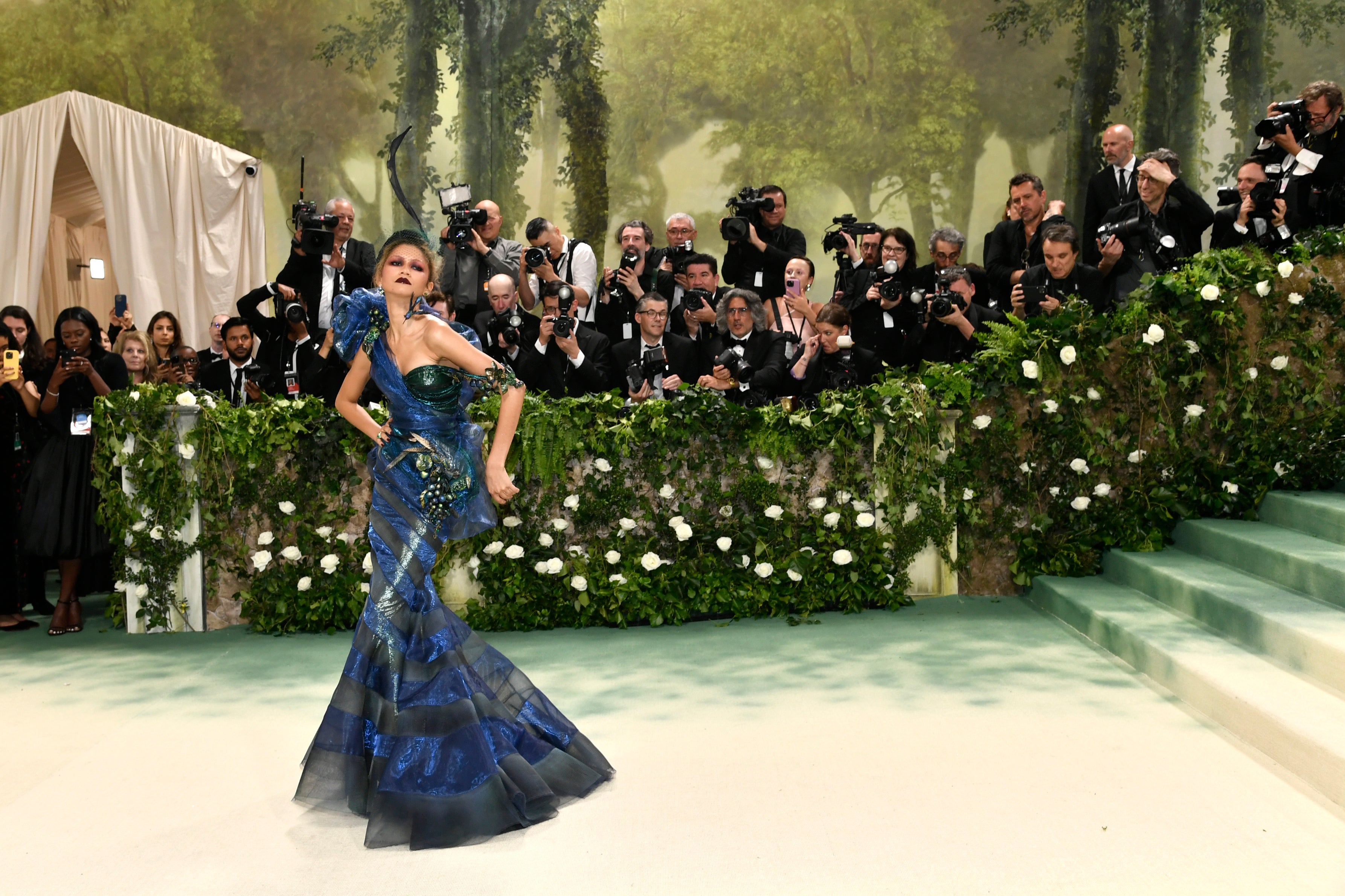 met gala 2024: los mejores vestidos de la noche de “el jardín del tiempo”
