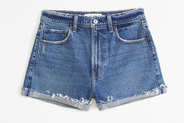 i'm a 40-year-old mom, but even i’m buying these 10 cool-girl abercrombie styles for summer