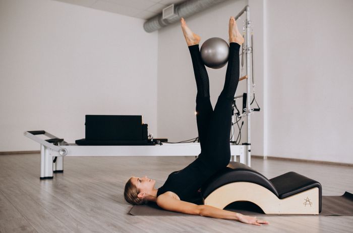 pilates: el ejercicio sencillo para practicar en casa, recuperar músculos y ganar flexibilidad