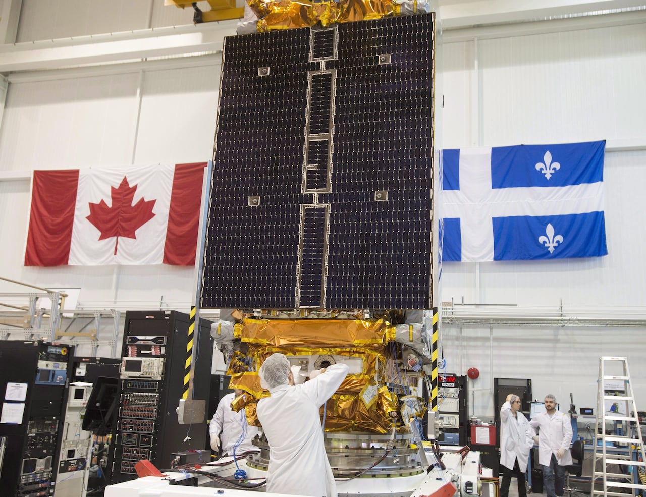 canadian military should turn to private sector for space surveillance tech, mps told