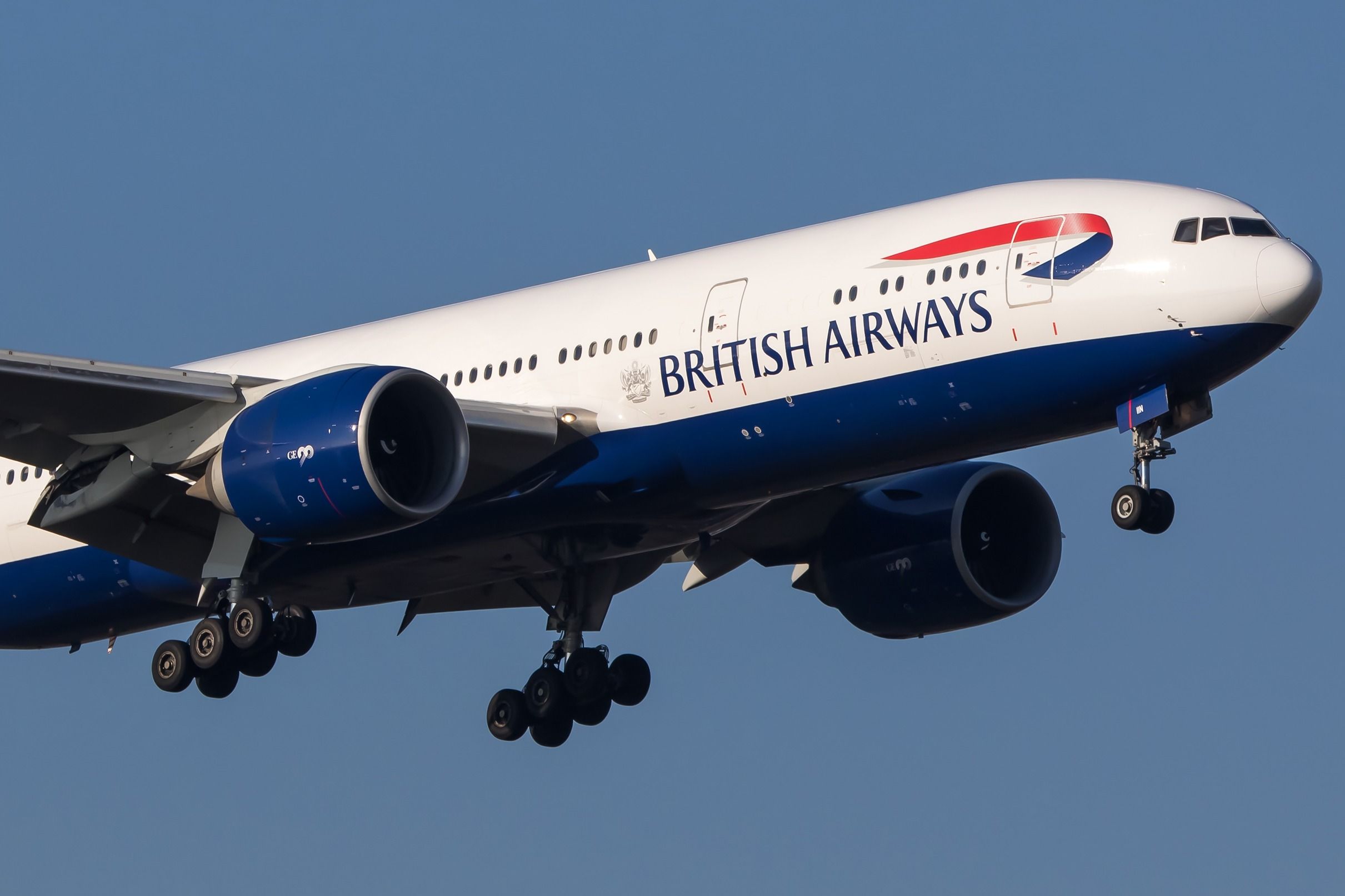 british airways flight ba158 from bermuda to london evacuated before take off after emailed bomb threat
