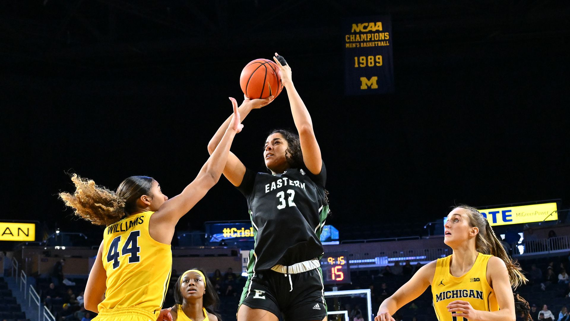 #woof: wbb adds pair of frontcourt transfers
