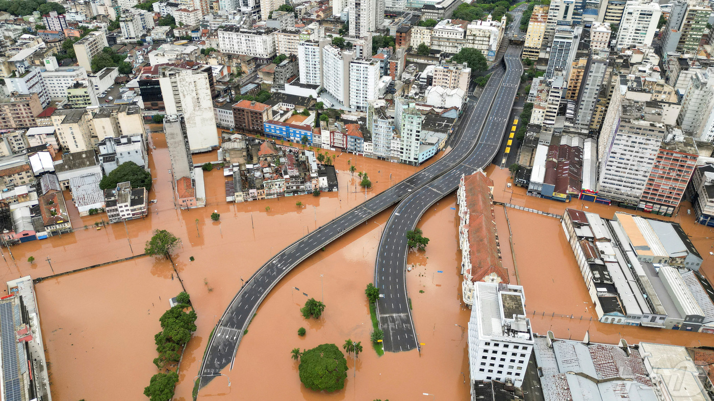 브라질 남부 최악 홍수 사망자 83명·실종자 111명으로 늘어