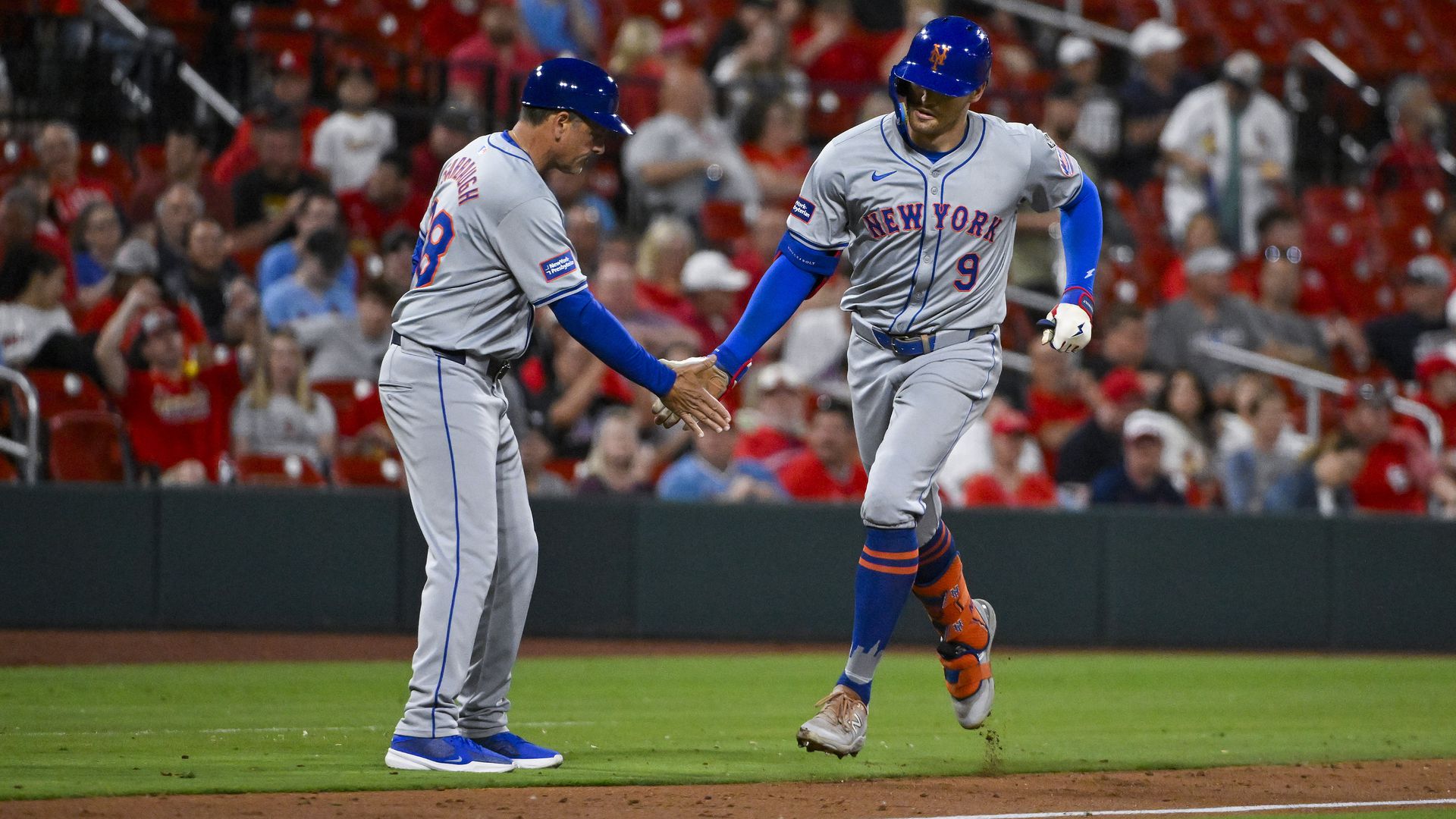 mets 4, cardinals 3: just like you drew it up