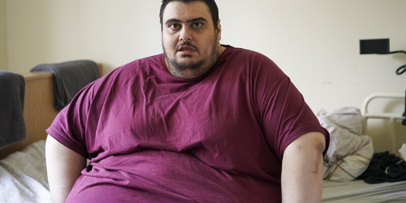 er wurde nur 33 jahre - großbritanniens schwerster mann ist tot - zuletzt wog er 317 kilogramm