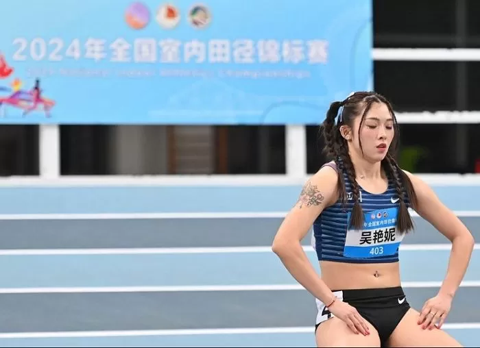 예쁘게 보이려고 ‘외모’ 신경쓰다 경기 망치고 욕먹고 있는 중국 여성 육상선수