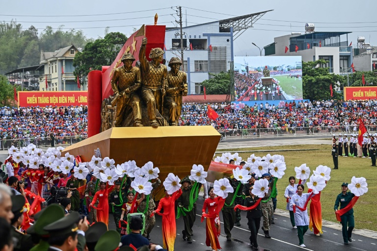 le vietnam fête les 70 ans de dien bien phu, avec la france comme invitée