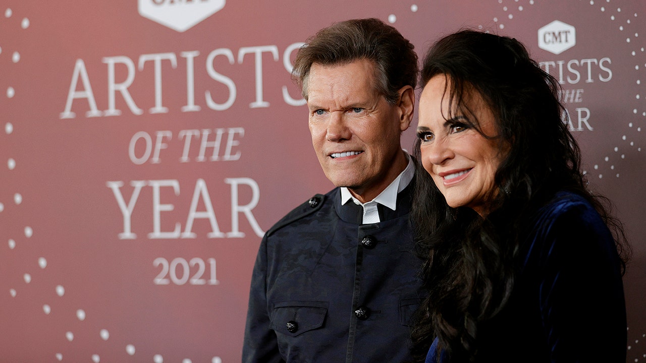 randy travis uses ai for new music after stroke damaged brain, speech