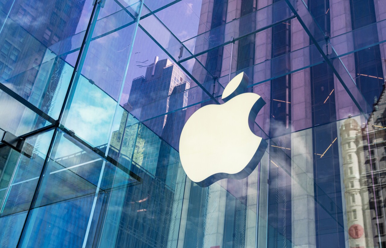 apple tiene menos ventas de iphone y ipad, pero sus acciones suben