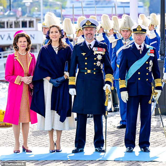 queen mary looks elegant as she is greeted by queen silvia in sweden