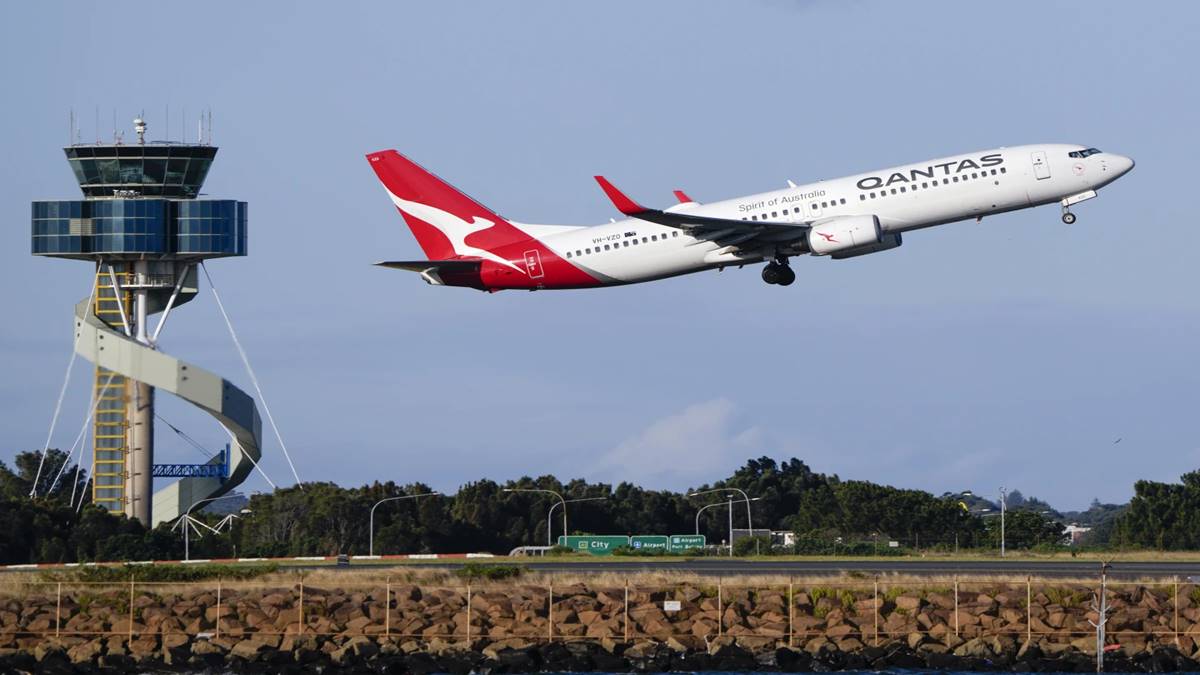 qantas to pay a hefty penalty: australian airline to reimburse $79 million to its customers for booking tickets on cancelled flights