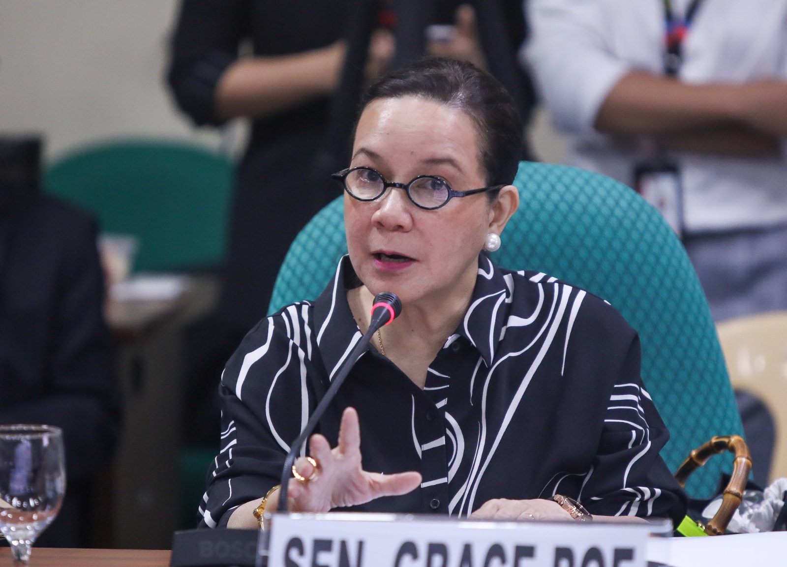 poe thanks media for covering ‘dry’ hearing