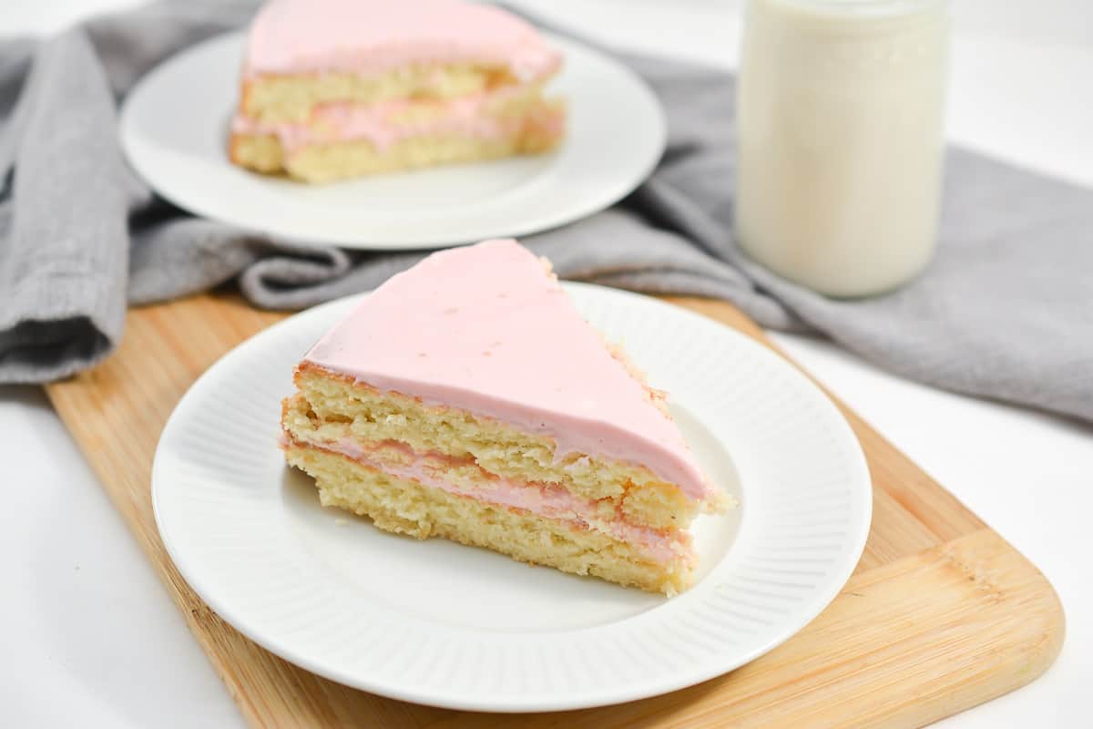 10 Low Carb Cakes Perfect for Blood Sugar-Friendly Celebrations