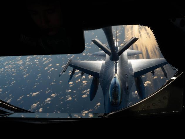 russland sieht f-16-kampfjets für ukraine als „nukleare bedrohung“ an
