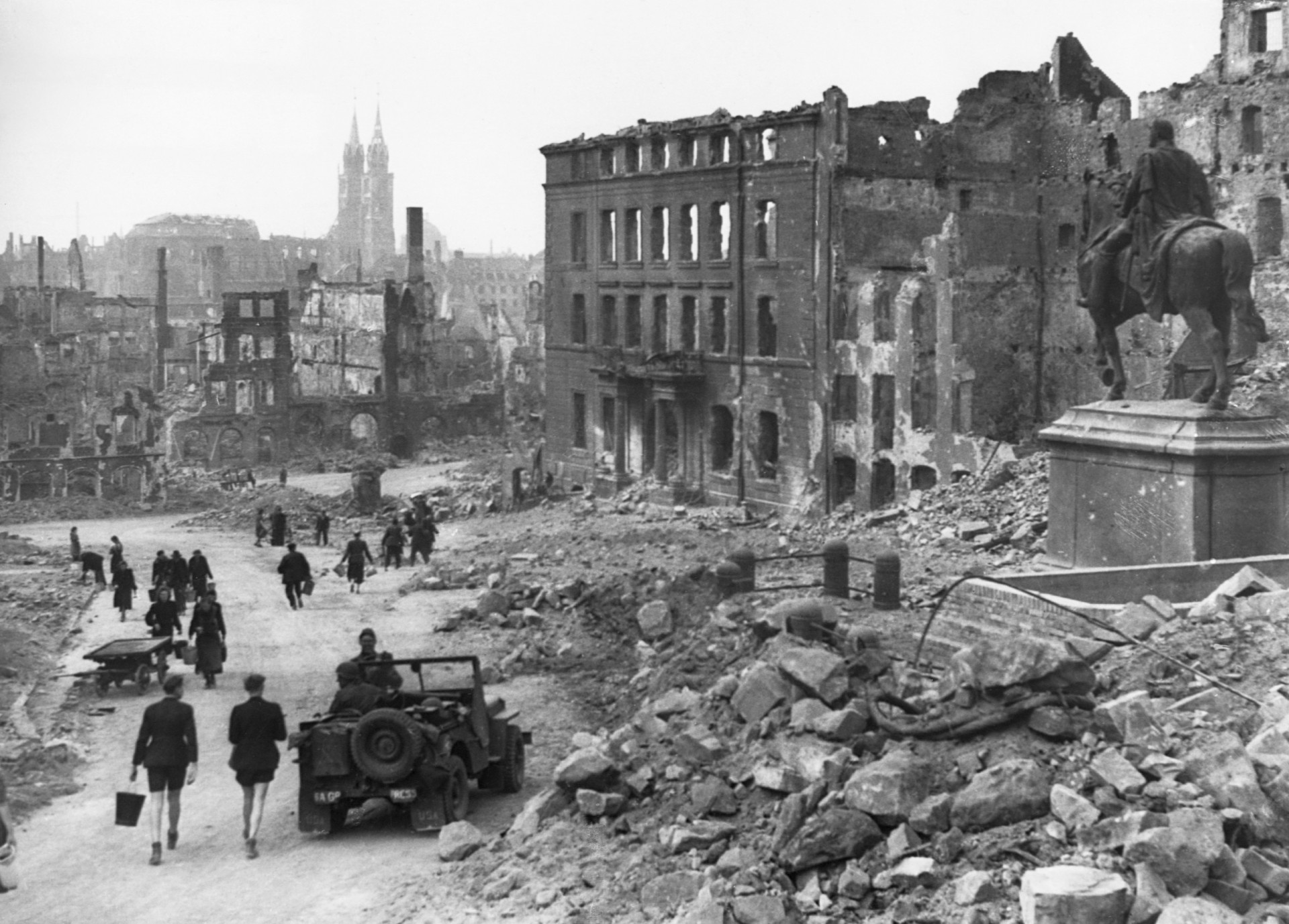 Ruins and rubble: Germany post-WWII