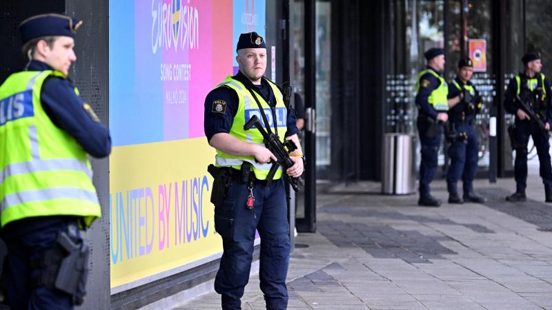 la police de malmö sur les dents pour l’eurovision