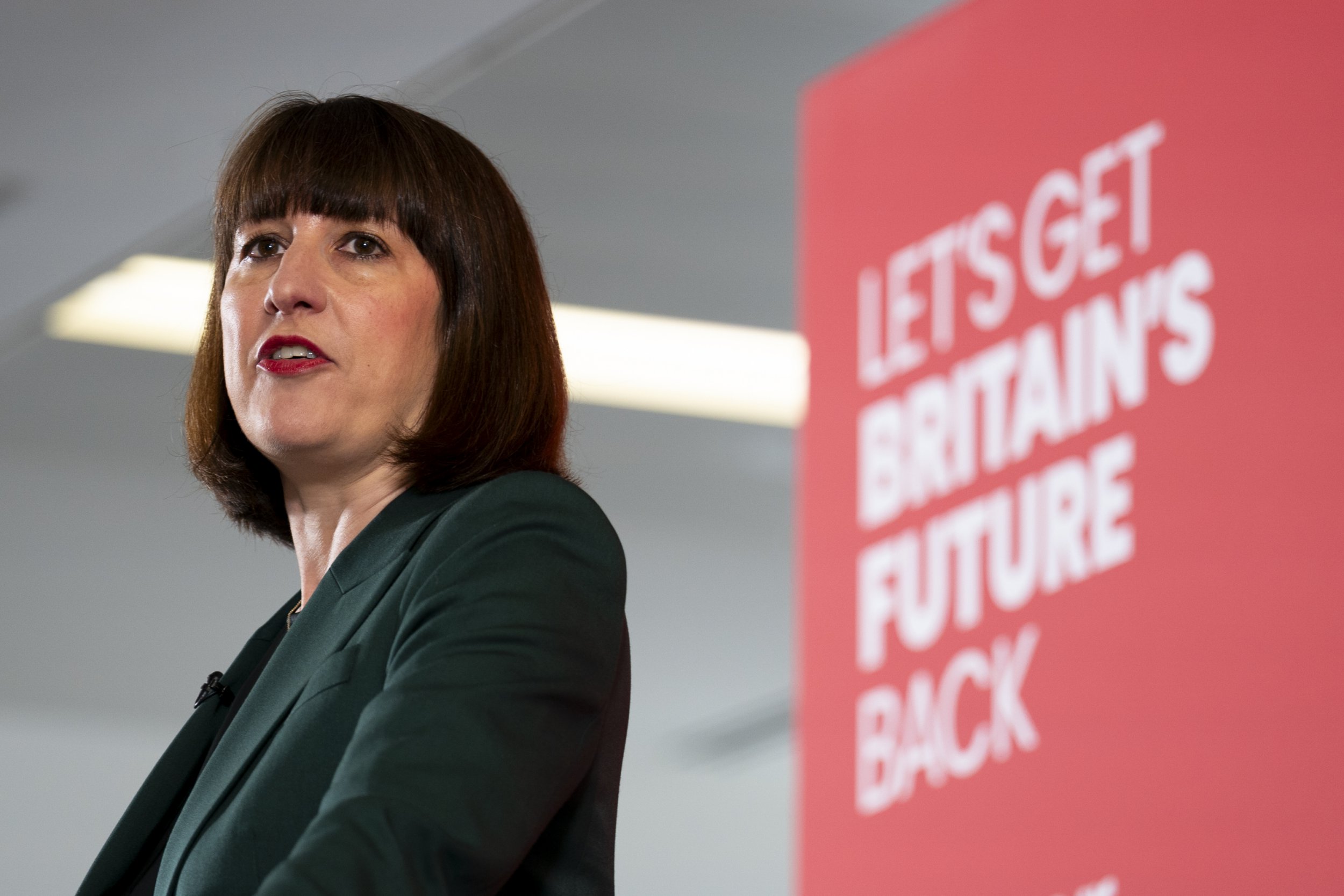 labour plans to cut benefits bill by reducing nhs backlog