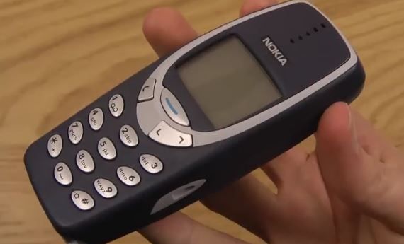 nokia ressort le 3210 pour fêter les 25 ans de son téléphone mythique