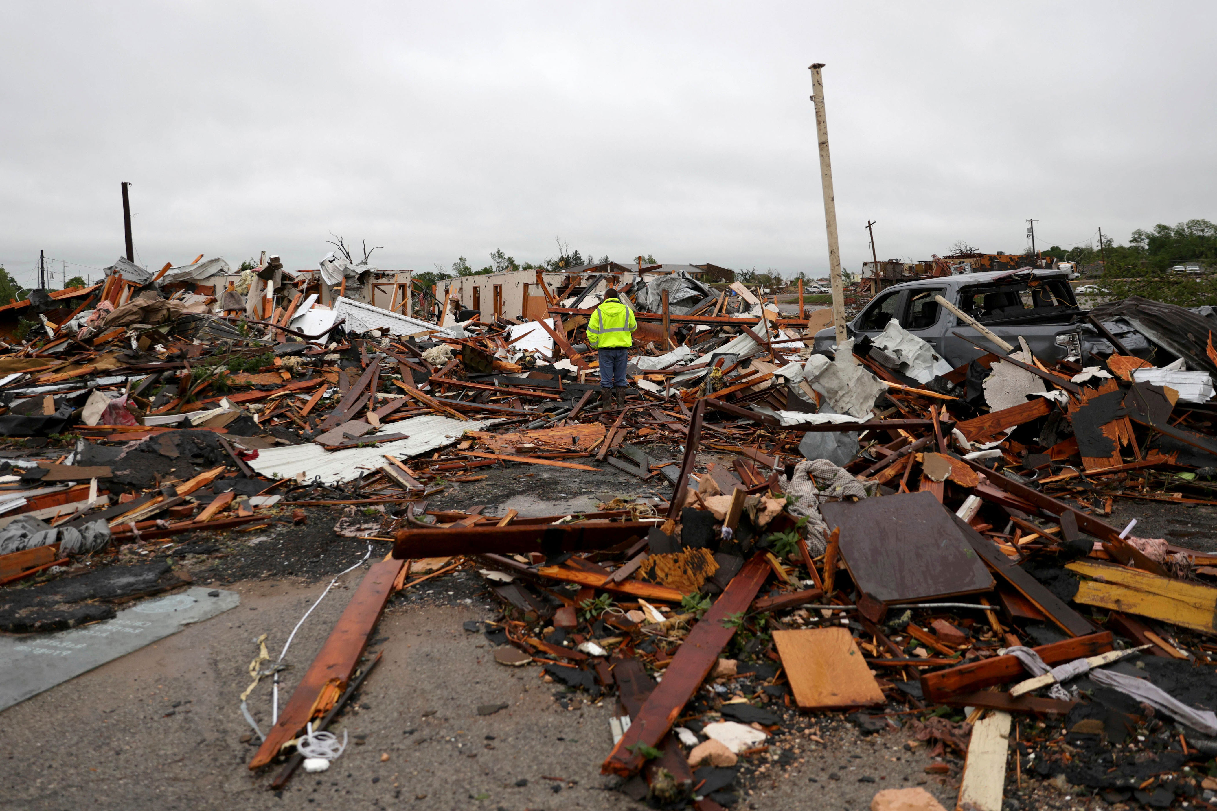 100 million under severe storm threats after tornadoes rip through oklahoma killing one