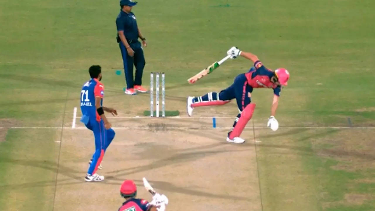 watch: in a rare occurrence, jos buttler scores a boundary from non-striker's end!