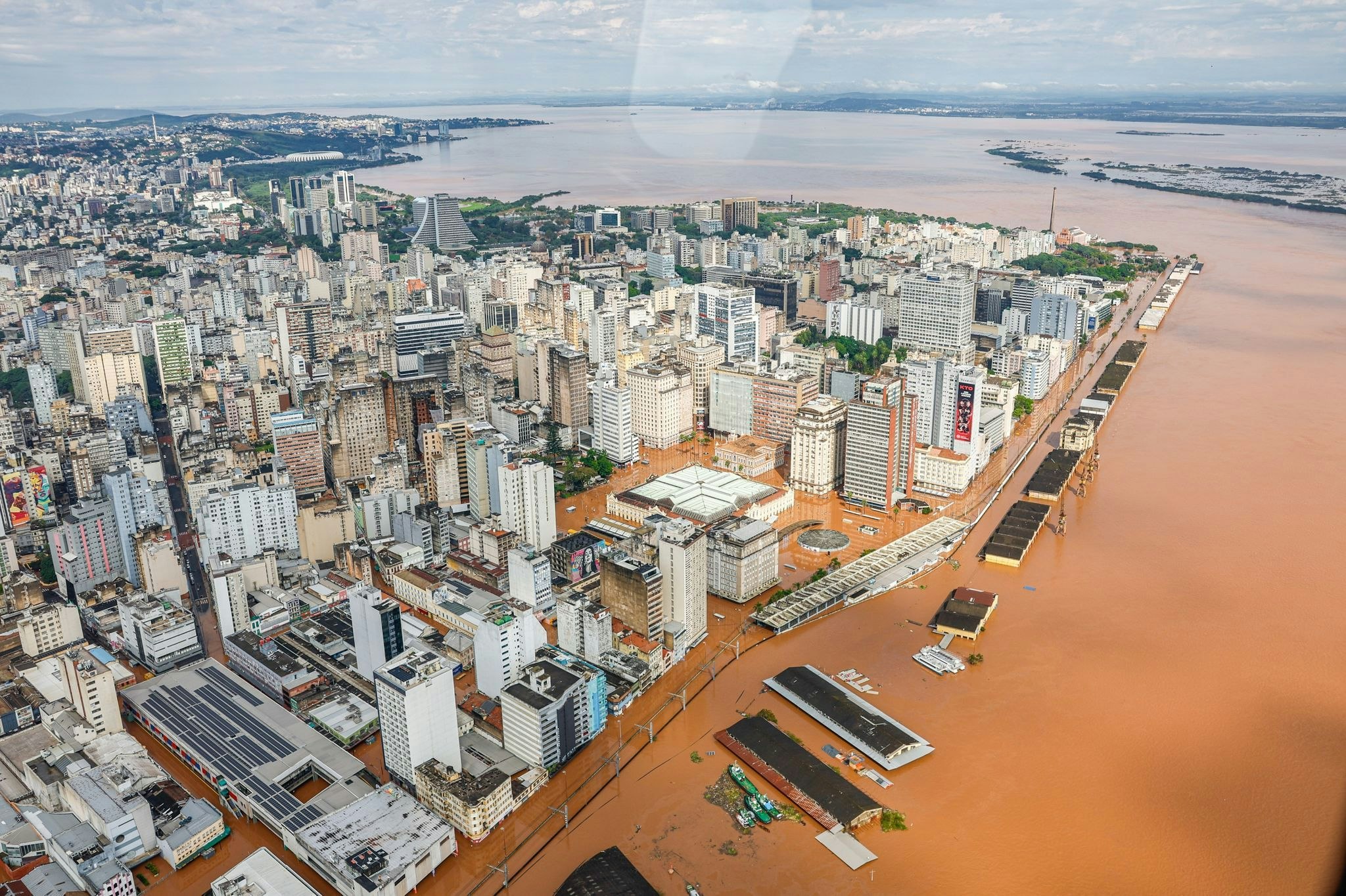 unwetter: mindestens 90 tote bei überschwemmungen im süden brasiliens