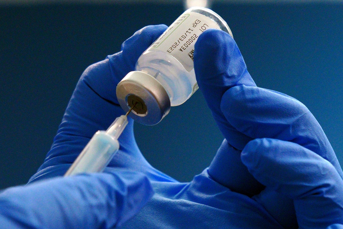 desarrollan una nueva vacuna que sería eficaz, incluso, ante una nueva pandemia de covid