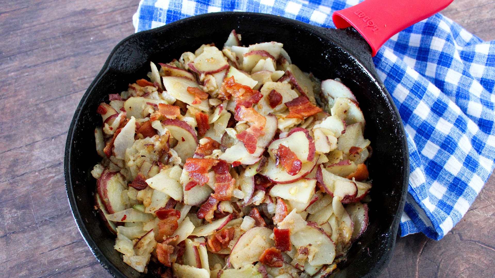 Jamie's Grilled Hobo Potatoes Are A Twist On The Camping Favorite Side