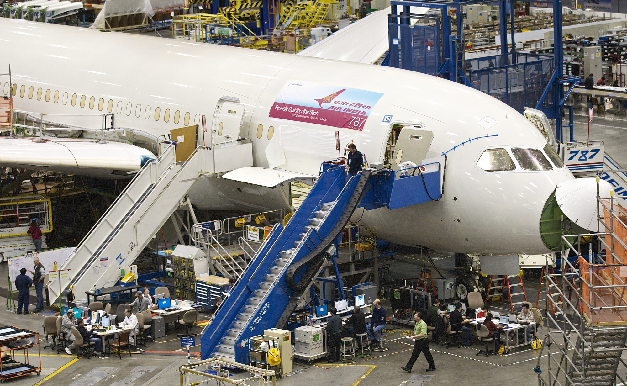 egy munkástól tudta meg a boeing, hogy fontos ellenőrzések maradtak el a 787 dreamliner gyártása közben