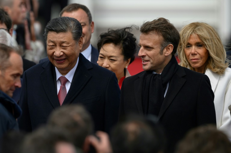 macron leva presidente chinês aos pirineus para insistir sobre ucrânia e comércio