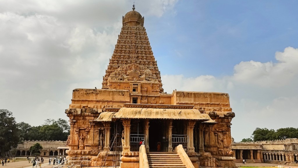 the grand shiva temples by the cholas are timeless