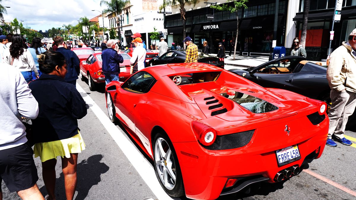 <p>Ferrari built the 458 Italia (Type F142) from 2009 to 2015.</p>