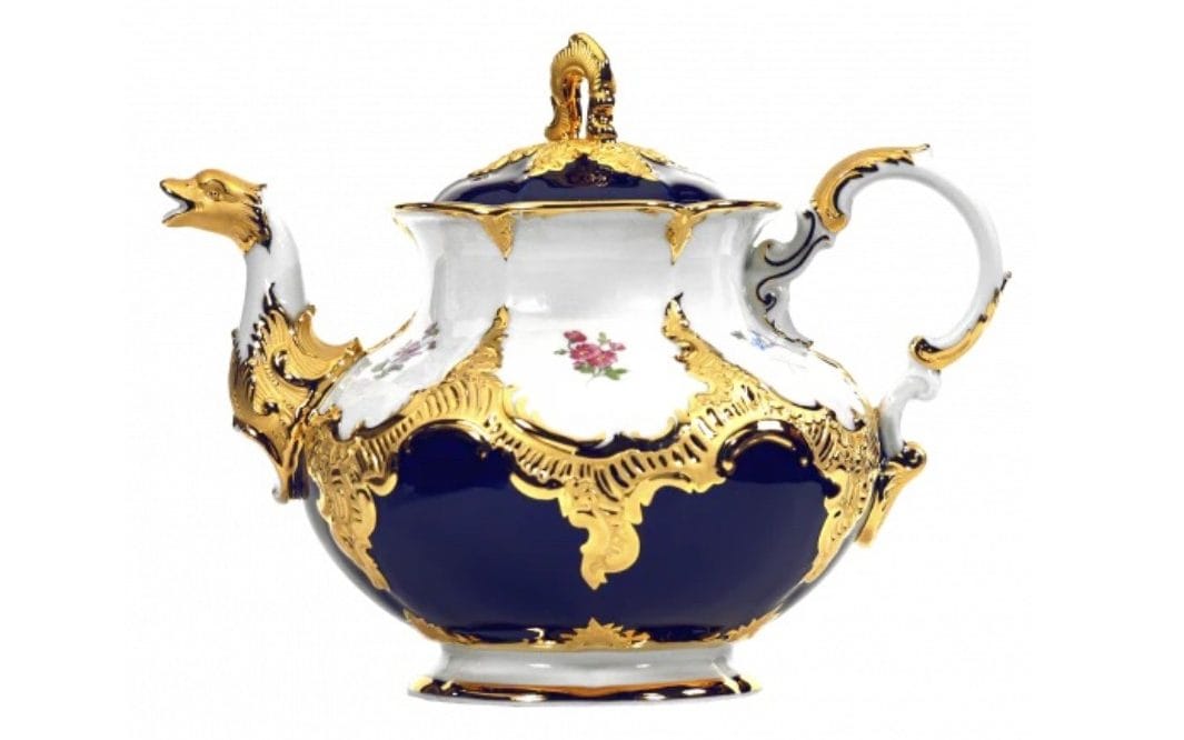 royal family’s crockery supplier taken to court over unpaid bill