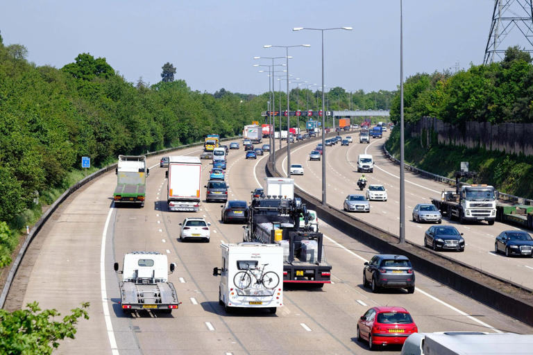 When are the next M25 closures and what diversion routes are in place?