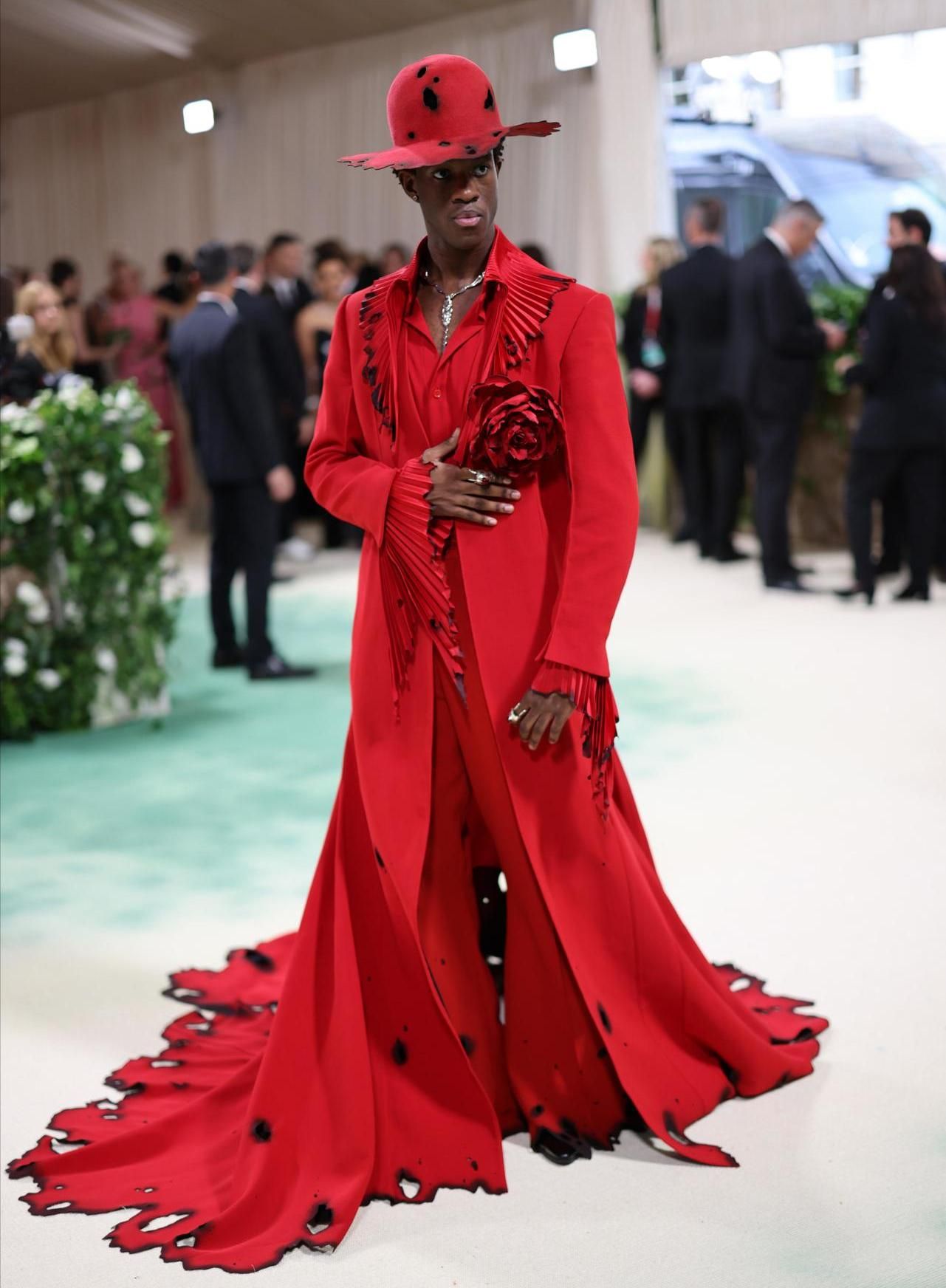 met gala 2024: las fotos de la alfombra roja más importante del mundo con todo el glamour