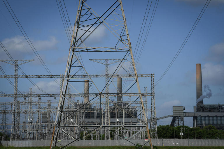 Power reserves could be lower Wednesday as temperatures soar, ERCOT warns