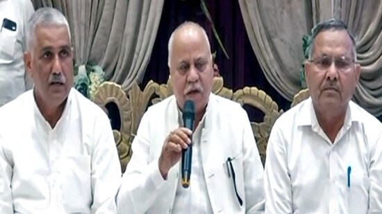 haryana political crisis: 3 mlas turn back on bjp-led govt, go with congress