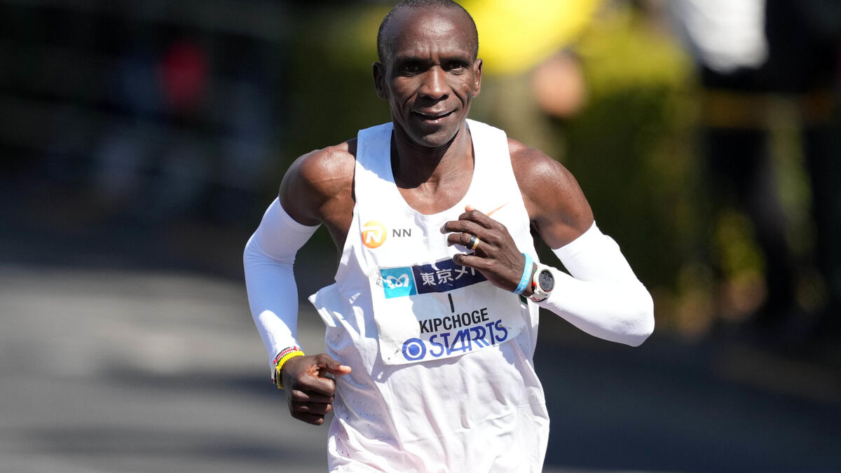 « on va brûler ta maison » : le marathonien kényan eliud kipchoge menacé de mort après le décès de kiptum