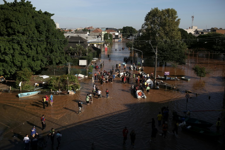 inondations dans le sud du brésil: l'aide afflue avant de nouvelles pluies