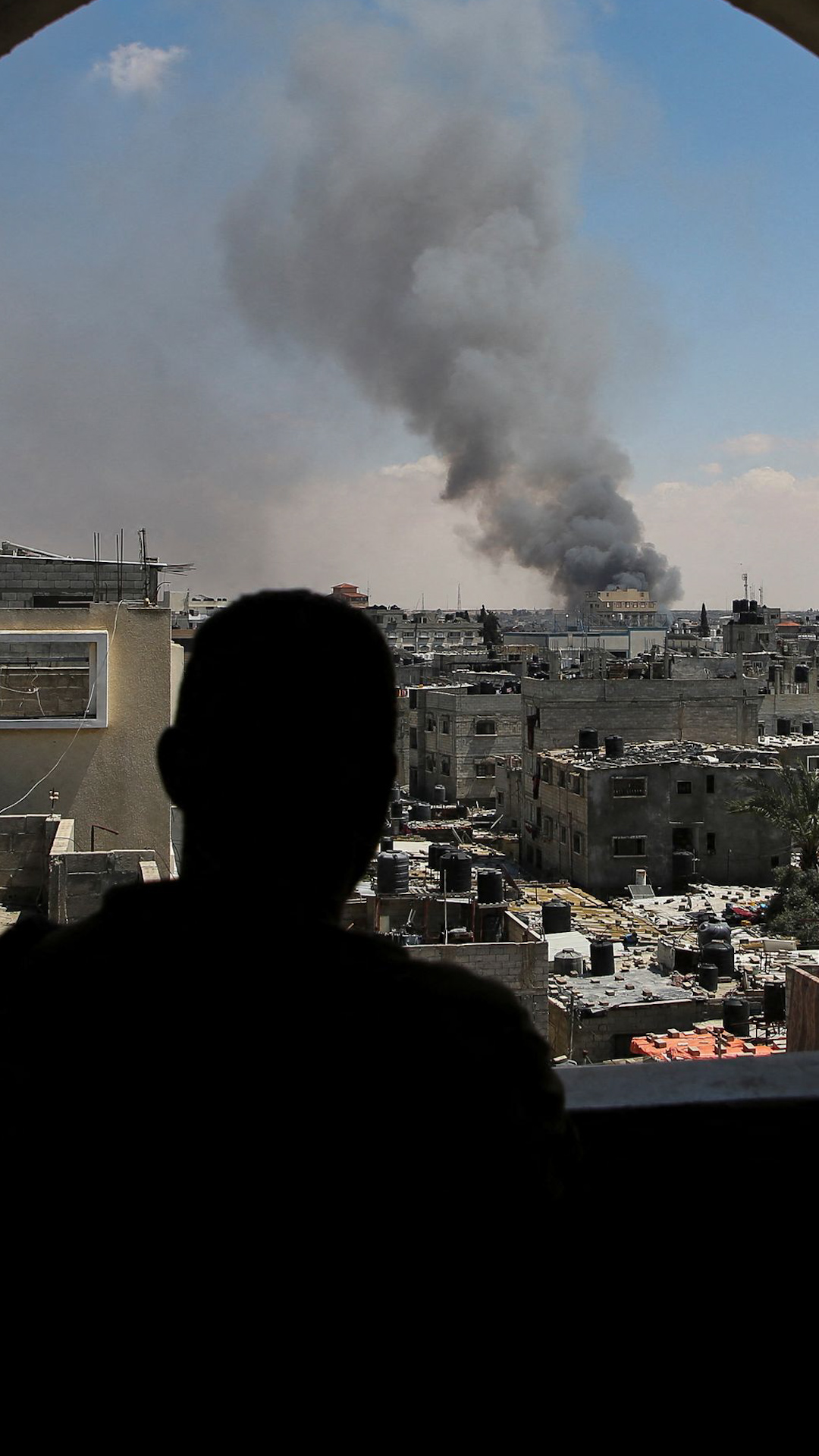 Israel Seizes Rafah Crossing, Pushing Into Southern Gaza